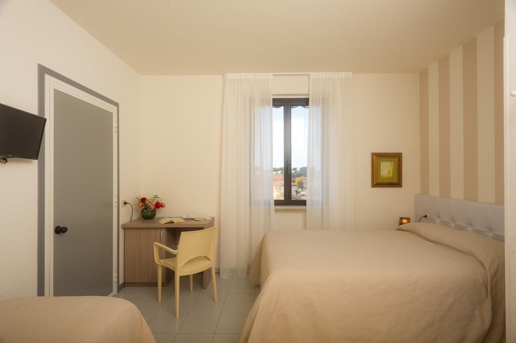 Hotel Gemma Del Mare 마리아나디피에트라산타 외부 사진
