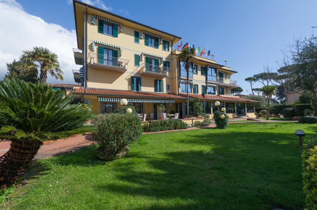 Hotel Gemma Del Mare 마리아나디피에트라산타 외부 사진